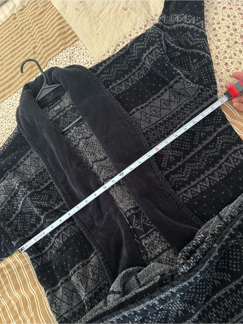 Croft & Barrow one size 100% cotton gray and black bathrobe - Picture 6 of 7